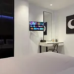 Апартаменты Solux - Perfect Location - Free Parking Тирана