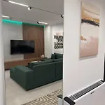 Апартаменты Solux - Perfect Location - Free Parking