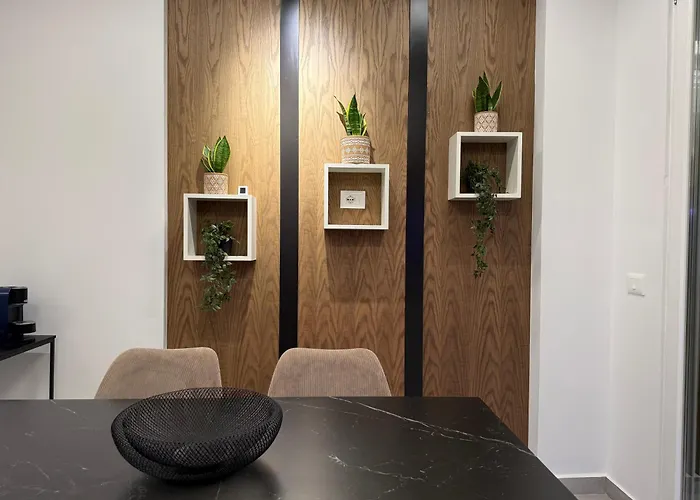 Solux - Perfect Location - Free Parking Apartment