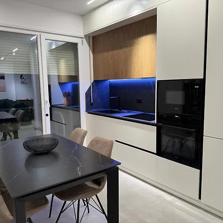 Solux - Perfect Location - Free Parking 公寓 *