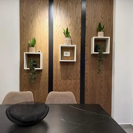 Solux - Perfect Location - Free Parking 아파트