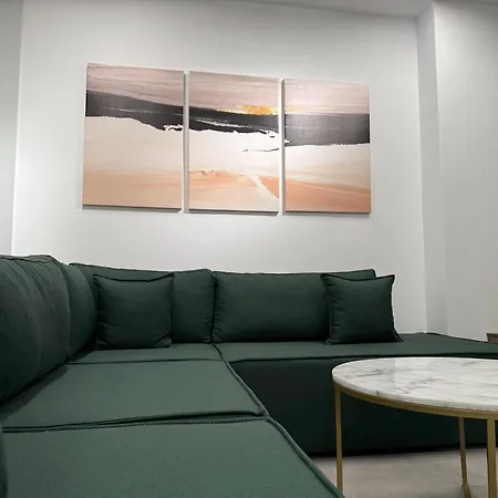 Solux - Perfect Location - Free Parking