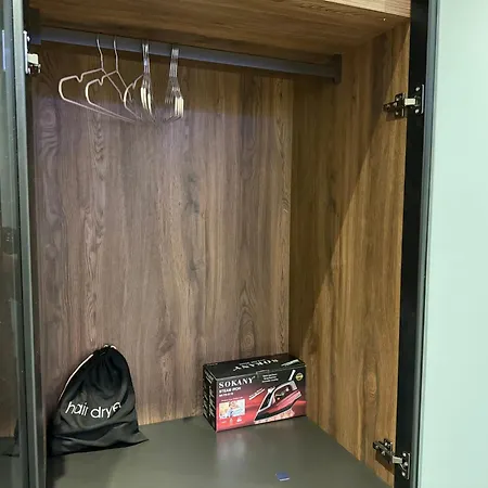 Solux - Perfect Location - Free Parking 公寓 *